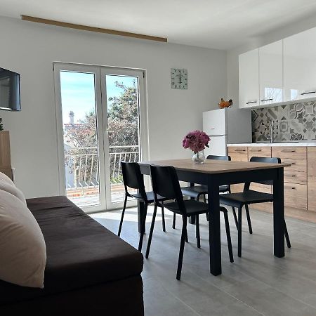 Apartments Ljubomir Rogoznica  Bagian luar foto
