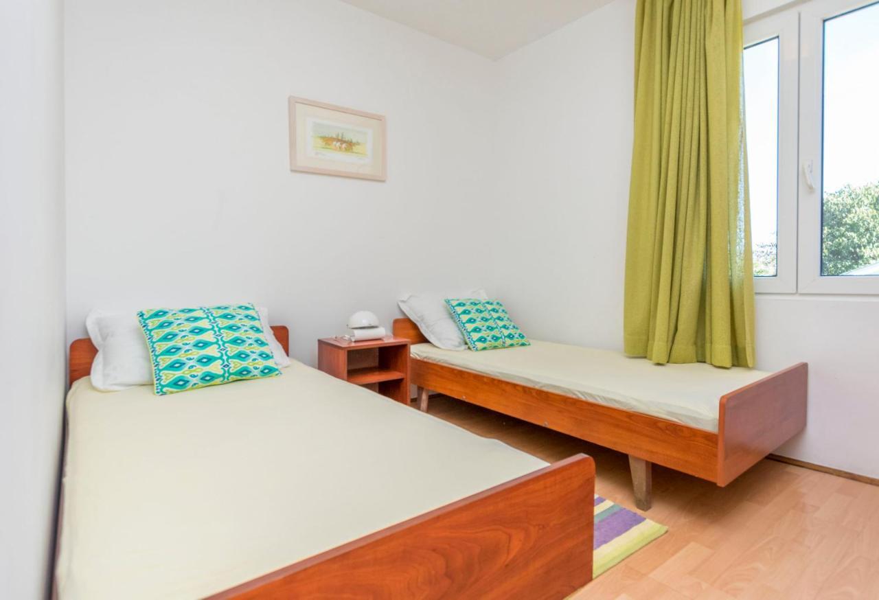 Apartments Ljubomir Rogoznica  Bagian luar foto